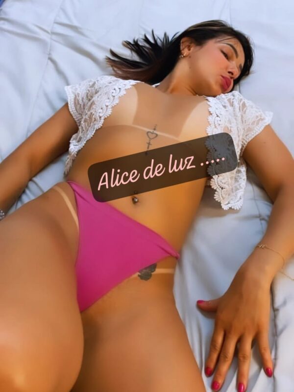 Aline de Luz